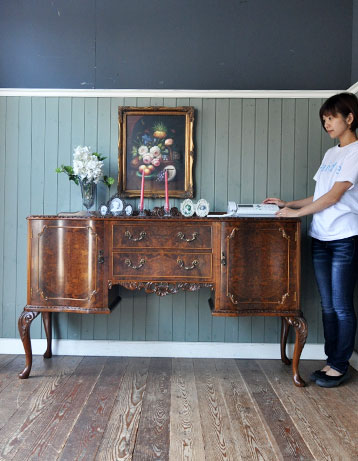 q-175-f アンティークサイドボード