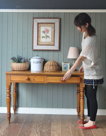 q-181-f アンティークテーブル