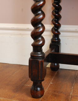 q-197-f アンティークサイドテーブル