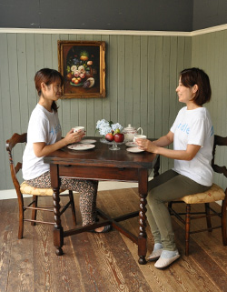 q-205-f アンティークドローリーフテーブル