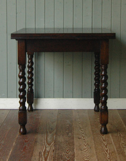 q-208-f アンティークドローリーフテーブル