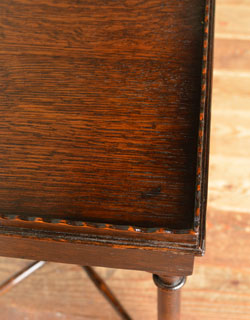 q-294-f アンティークオケージョナルテーブルの角