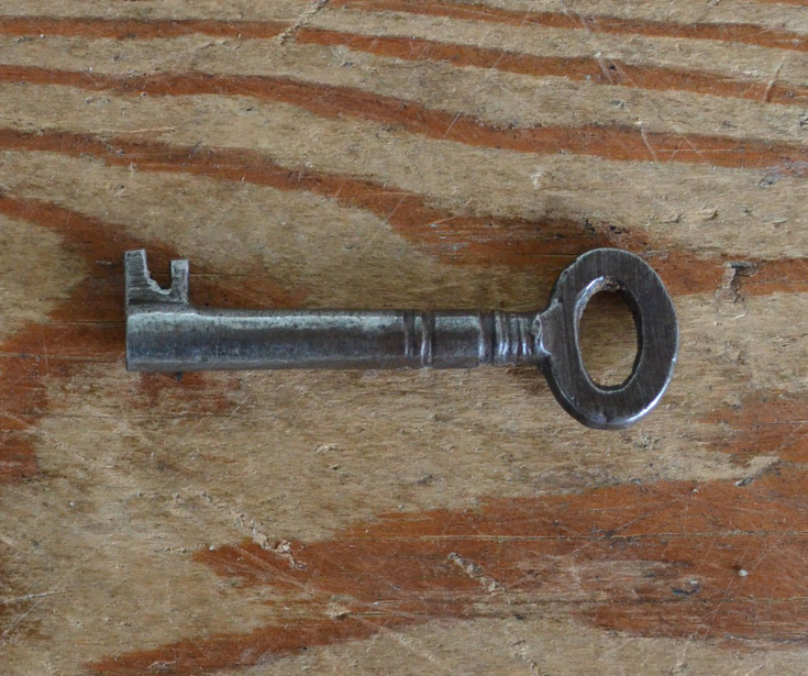 q-365-f アンティークライティングデスクの鍵