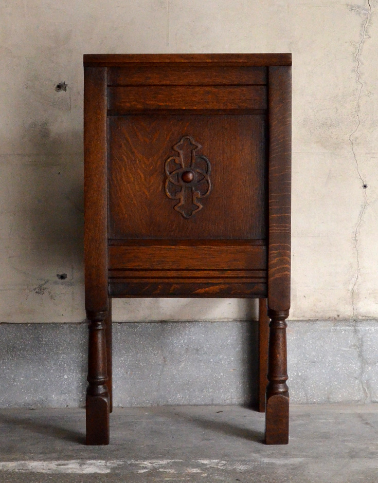 q-390-f アンティークチェアインデスクのチェア・後ろ