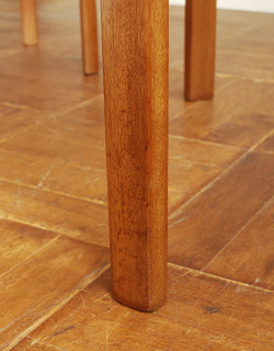 アンティークのテーブル　アンティーク家具　北欧スタイルのヴィンテージ家具、ネイサン社のネストテーブル。キチンとお直ししてありますので、安定感のある脚です。(x-550-f)