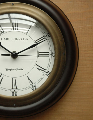 ミラー・時計　インテリア雑貨　コントワール・ド・ファミーユのウォールクロック。「オシャレな時計がなかなかなくて・・」と思っていた方にぜひ使って頂きたい時計です。(CF-66)