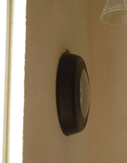 ミラー・時計　インテリア雑貨　コントワール・ド・ファミーユのウォールクロック。厚みはこんな感じです。(CF-66)