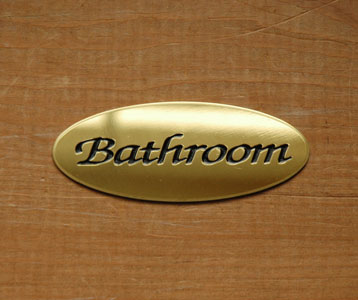 洗面・トイレ　住宅用パーツ　真鍮製バスルームプレート　ドアプレート（Bathroom）。オシャレな小物を使うと、一気に垢抜けます。(sa-005)