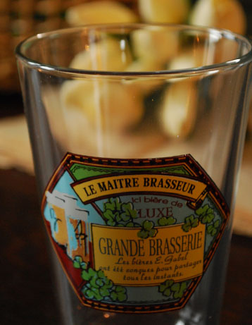 コントワールドファミーユ　インテリア雑貨　コントワール・ド・ファミーユのグラス（Ｍaitre）。よく使う普段使いの物だからこそお気に入りを使いたいですよね。(cf-497)