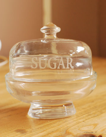 ダイニング雑貨　インテリア雑貨　リトルドーム（シュガー）。ガラス製でキレイな形なので、ダイニングやキッチンに出しておいてもインテリアの一部になりますよ。(n3-042)
