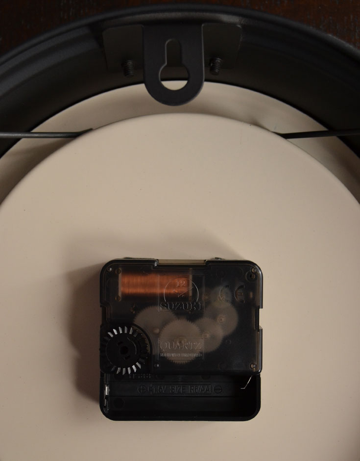 ミラー・時計　インテリア雑貨　ウォールクロック (BK)。単三電池一つで動きます。(n12-071)