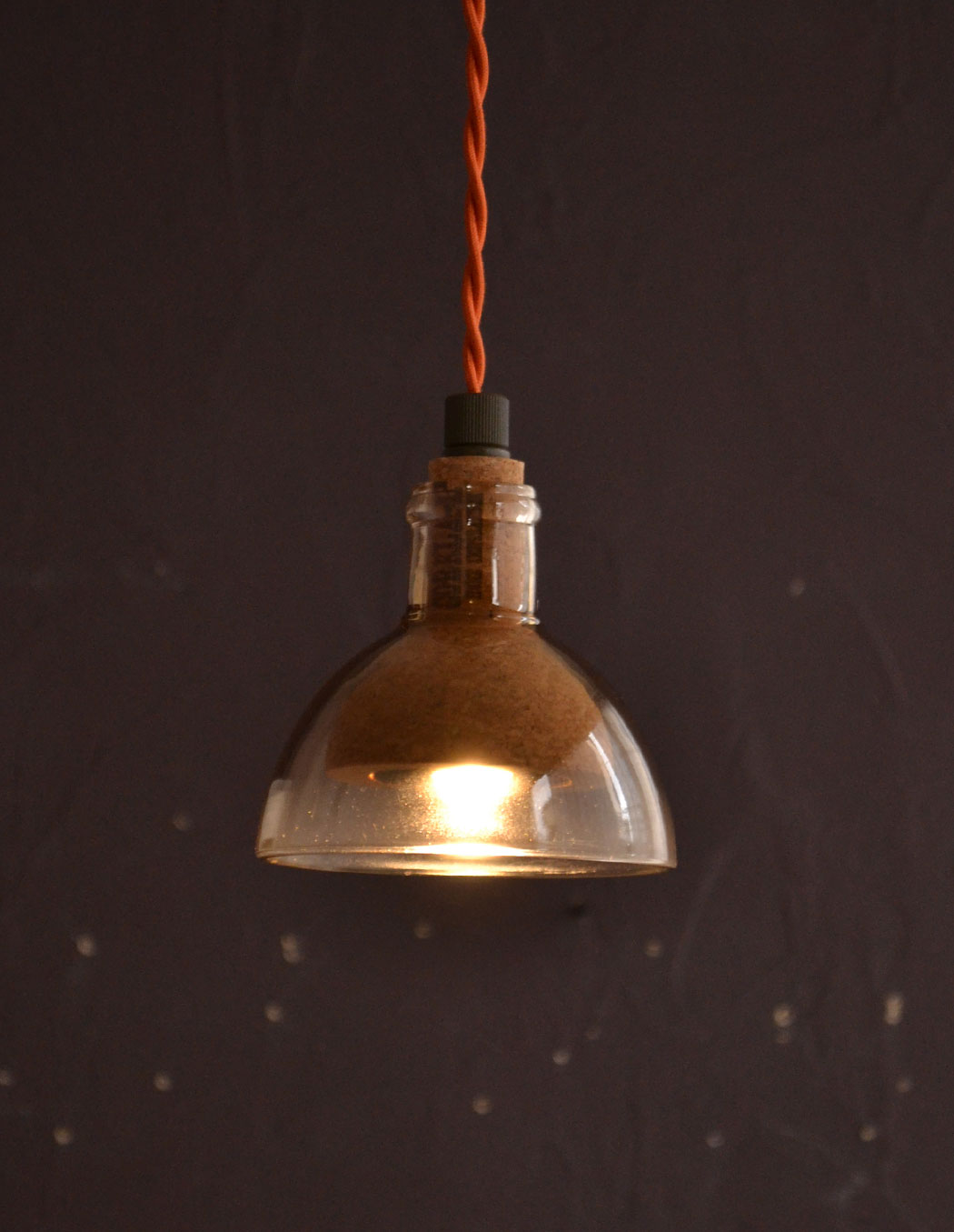 ペンダントライト　照明・ライティング　コルク×ガラス　LED電球がセットになった小さくて可愛いガラスランプ。オレンジのコードがアクセントで可愛い小さなランプです。(n-1045)