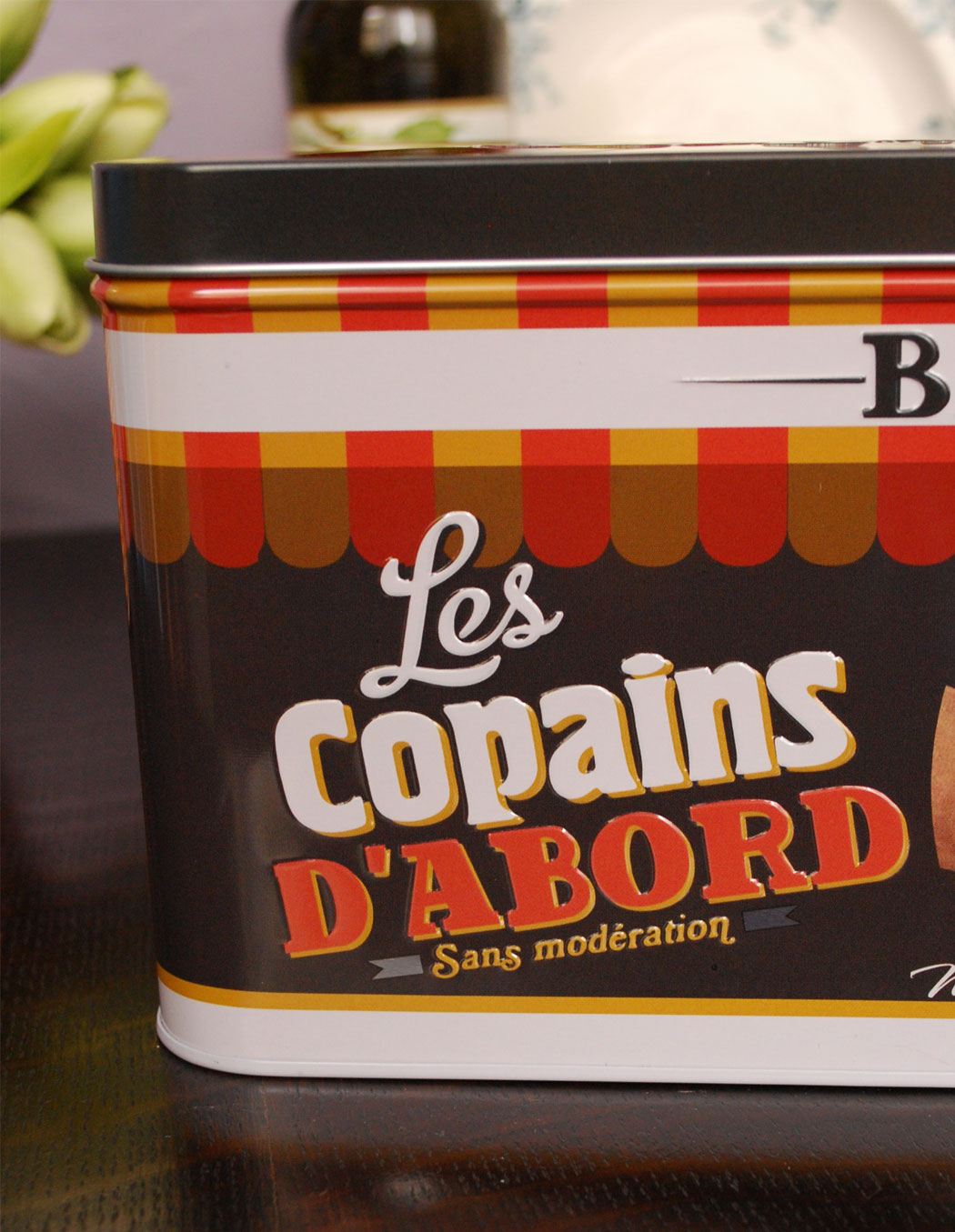 キッチン雑貨　インテリア雑貨　フレンチポップなビスケット缶（Copains D`ABORD）。手作りのお菓子を詰めて、このままプレゼントとしてもオススメです。(n5-050)