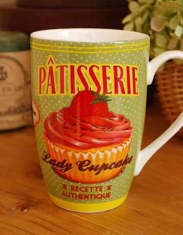 ダイニング雑貨　インテリア雑貨　フレンチポップなマグカップ（lady cupcake）。フランスとアメリカが混ざったようなレトロでポップな可愛さです。(n1-016)
