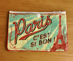 キッチン雑貨　インテリア雑貨　ショッピングバッグ（Paris Paure）。ポーチのデザインもポップでキュート。(n-771)